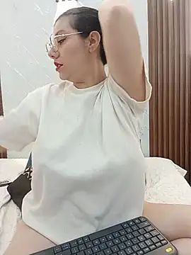 CarolinaMejia online show from July 12, 2026, 12:51 pm