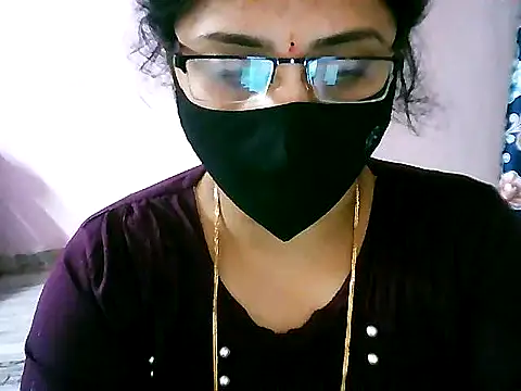 jannu6482 online show from September 29, 2025, 3:28 pm