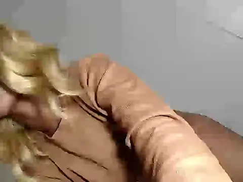 Snapshot of sweety_kyrah18 chatting on November 30, 2025, 12:09 pm sweety kyrah18 online show from November 30, 2025, 12:09 pm