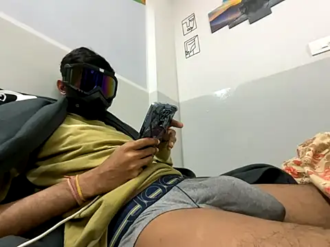 monster fuck online show from November 11, 2025, 11:27 pm