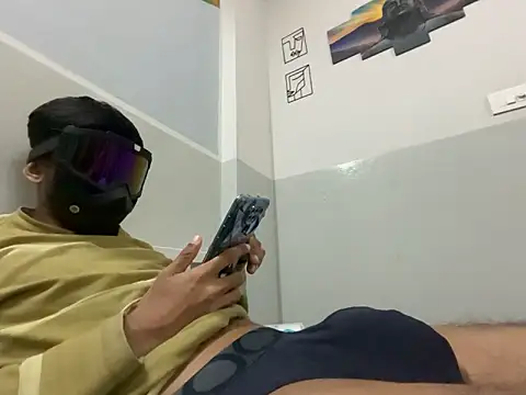 monster fuck online show from November 12, 2025, 11:32 am