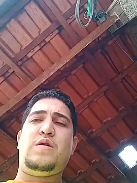 Snapshot of Picademel2525 chatting on January 16, 2026, 1:04 pm Picademel2525 online show from January 16, 2026, 1:04 pm