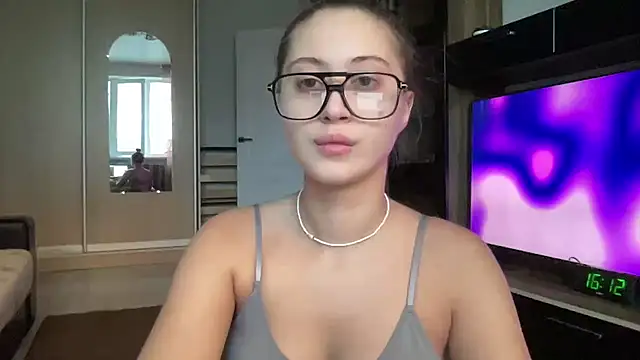 Snapshot of StellarAlice chatting on November 28, 2025, 11:13 am StellarAlice online show from November 28, 2025, 11:13 am