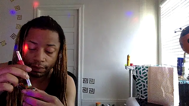 Diodre Benyoon online show from July 27, 2026, 10:06 pm