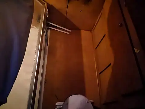 Snapshot of Boogiehtx713 chatting on December 18, 2025, 10:10 am Boogiehtx713 online show from December 18, 2025, 10:10 am