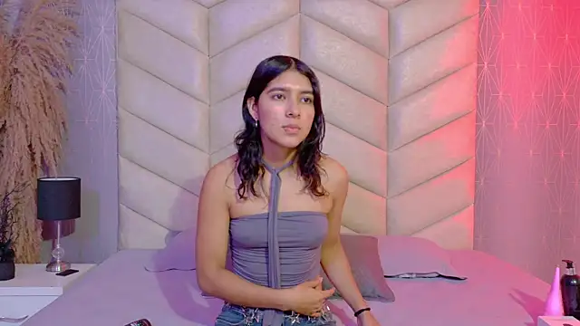 Cherrydollxx online show from September 30, 2025, 11:59 am