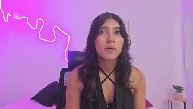 Cherrydollxx online show from October 28, 2025, 11:36 am