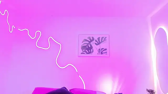 Cherrydollxx online show from November 4, 2025, 11:53 am