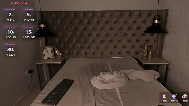 OliIverr22 online show from November 22, 2025, 11:42 am