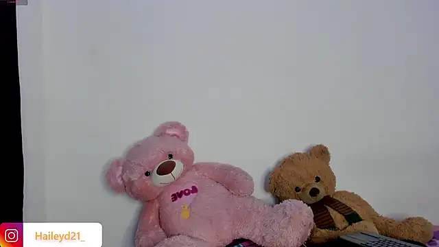 HaileyDuke online show from March 14, 2026, 11:10 pm