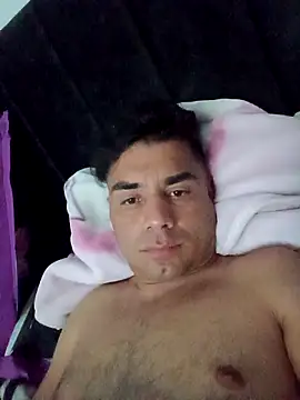 Ffeenniizz online show from February 8, 2026, 5:33 am