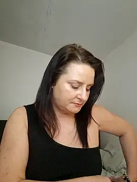 Snapshot of RachVanXX chatting on January 13, 2026, 6:08 am RachVanXX online show from January 13, 2026, 6:08 am