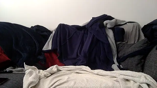 Snapshot of AndyArno2533 chatting on November 17, 2025, 1:17 pm AndyArno2533 online show from November 17, 2025, 1:17 pm