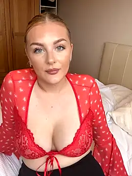 Snapshot of Layla_20_ chatting on October 28, 2025, 12:52 pm Layla 20 online show from October 28, 2025, 12:52 pm