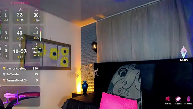 Juliette Miel online show from November 14, 2025, 7:51 am