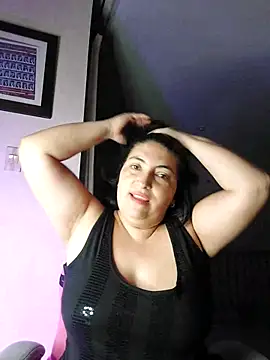 Snapshot of lina_maria99 chatting on September 26, 2025, 1:53 am lina maria99 online show from September 26, 2025, 1:53 am