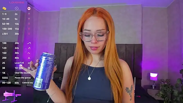 Snapshot of LanaMills_ chatting on September 21, 2025, 3:41 am LanaMills online show from September 21, 2025, 3:41 am