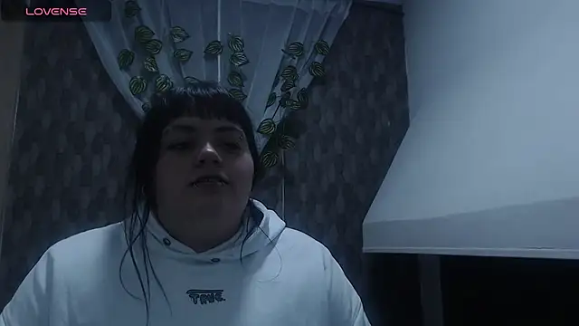 anishasanchezcm101 online show from February 17, 2026, 3:14 am