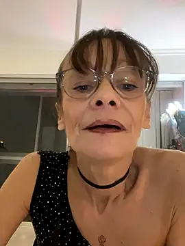 Chris06d22xh online show from January 7, 2026, 8:55 pm