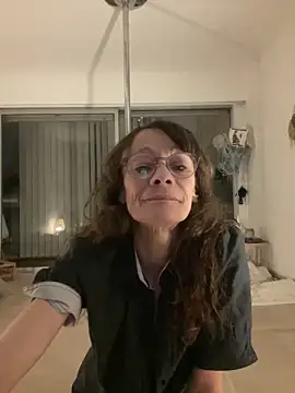 Chris06d22xh online show from March 3, 2026, 9:21 pm