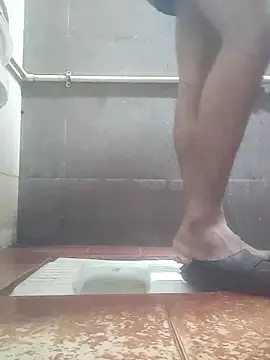 Snapshot of BasicGoal96 chatting on September 18, 2025, 1:57 pm BasicGoal96 online show from September 18, 2025, 1:57 pm