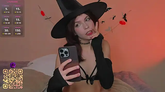 DaiquiriChan online show from October 30, 2025, 8:05 am