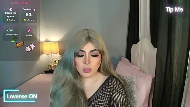 Unforgettable Maria online show from December 17, 2025, 3:12 am