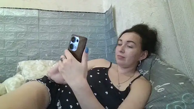 DanaNeon online show from May 23, 2026, 11:58 am