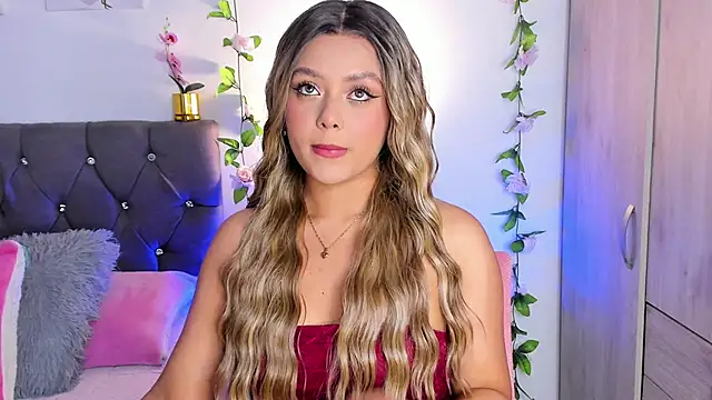 isajonnes18 online show from October 15, 2025, 2:55 am