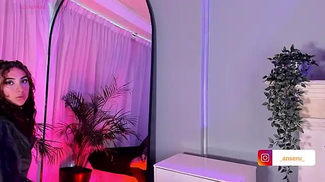 Anseru  online show from October 4, 2025, 11:41 am