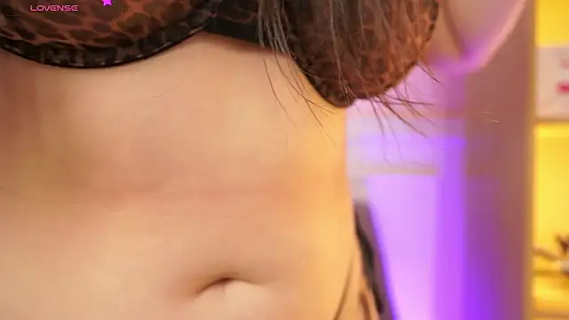 MilaCrave online show from February 2, 2026, 11:42 am