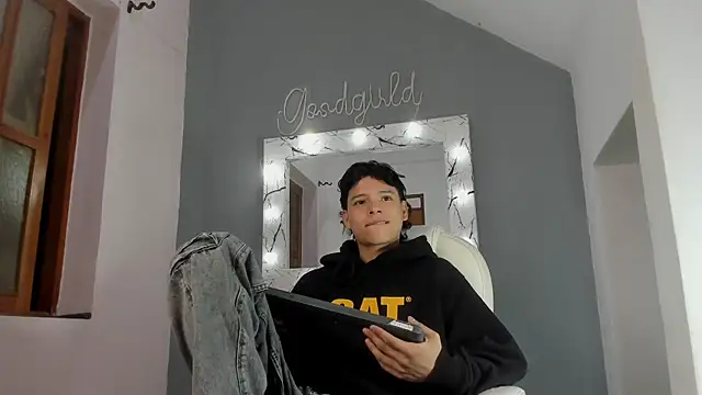 camillo virgil online show from September 23, 2025, 11:13 am