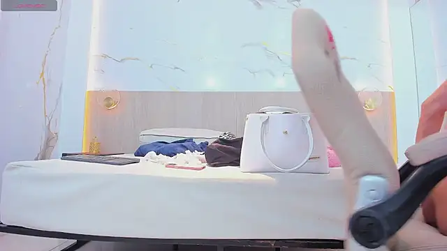 valirya devote online show from October 22, 2025, 3:07 am