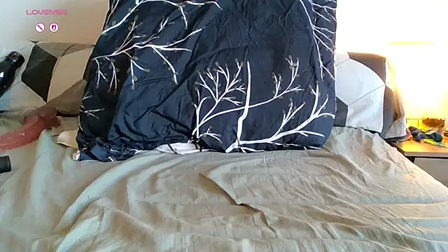 Snapshot of BabygirlEtDaddy chatting on April 7, 2026, 5:52 am BabygirlEtDaddy online show from April 7, 2026, 5:52 am