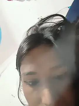 Snapshot of queenofheart_ chatting on August 8, 2026, 7:38 pm queenofheart online show from August 8, 2026, 7:38 pm