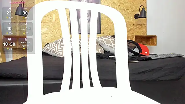 santiblack7 online show from September 17, 2025, 8:10 pm