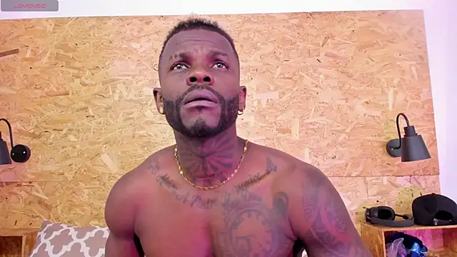 santiblack7 online show from October 20, 2025, 7:36 pm