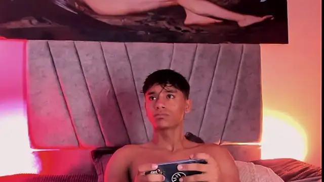 ZYZZ1312 online show from October 24, 2025, 5:42 pm