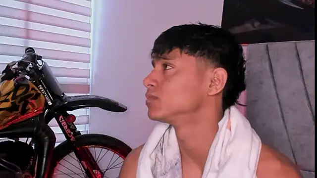 ZYZZ1312 online show from November 3, 2025, 5:36 pm