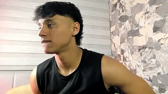 Snapshot of ZYZZ1312 chatting on February 14, 2026, 4:42 am ZYZZ1312 online show from February 14, 2026, 4:42 am