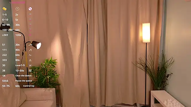 Snapshot of lisabaus chatting on December 19, 2025, 7:15 am lisabaus online show from December 19, 2025, 7:15 am