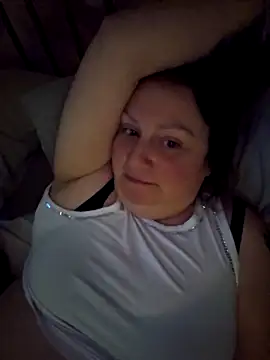 Snapshot of Naughtiness-but-Nice chatting on October 3, 2025, 4:48 pm Naughtiness-but-Nice online show from October 3, 2025, 4:48 pm