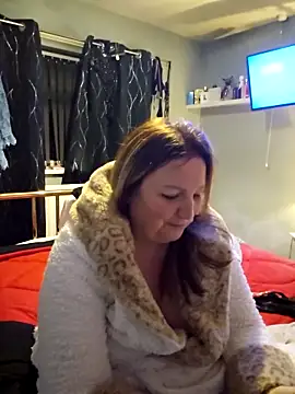 Snapshot of Naughtiness-but-Nice chatting on November 14, 2025, 10:07 pm Naughtiness-but-Nice online show from November 14, 2025, 10:07 pm