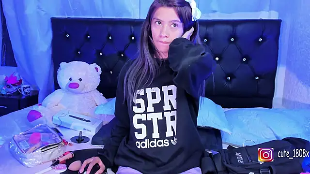 Sofiia cute  online show from September 22, 2025, 3:52 am