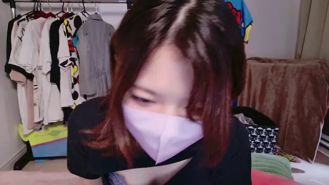 Snapshot of Azusa_DoMybest chatting on April 24, 2026, 5:43 am Azusa DoMybest online show from April 24, 2026, 5:43 am