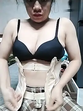 Mie rose online show from November 5, 2025, 1:16 am