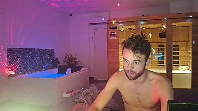 Snapshot of squirtproff chatting on October 11, 2025, 8:40 pm squirtproff online show from October 11, 2025, 8:40 pm