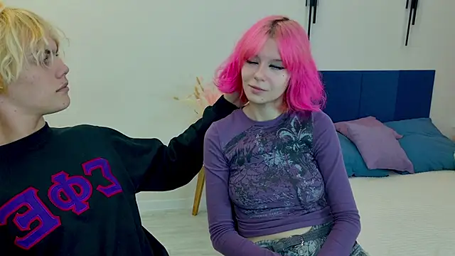 Snapshot of Bonnie_And_C1yde chatting on October 11, 2025, 5:11 pm Bonnie And C1yde online show from October 11, 2025, 5:11 pm