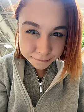 Snapshot of RosieSecret chatting on November 2, 2025, 8:06 am RosieSecret online show from November 2, 2025, 8:06 am