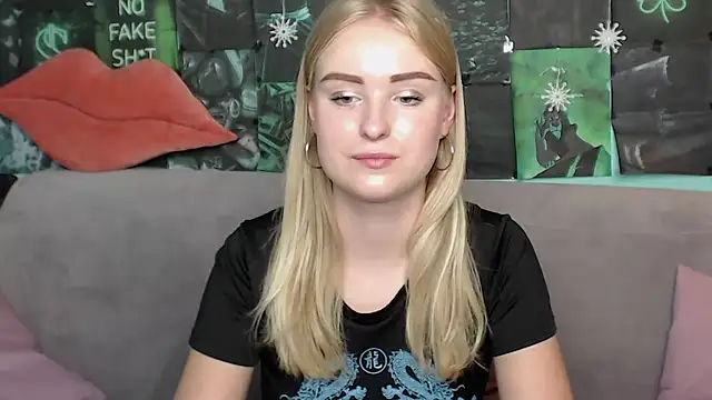 SofySofty online show from September 12, 2025, 5:02 pm